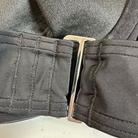 NWT Lands’ End Women Plus Size Black Underwire Twist Front Bikini Swim Top - 24W - Picture 7 of 10